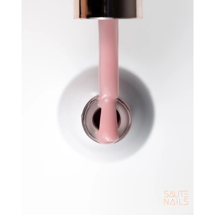 Luxury Light Nude Base 8 ml